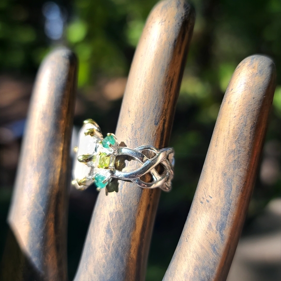 HUGE 16k Moonstone Emerald &Peridot Sterling &Gold ring sz6.5 - Picture 5 of 6